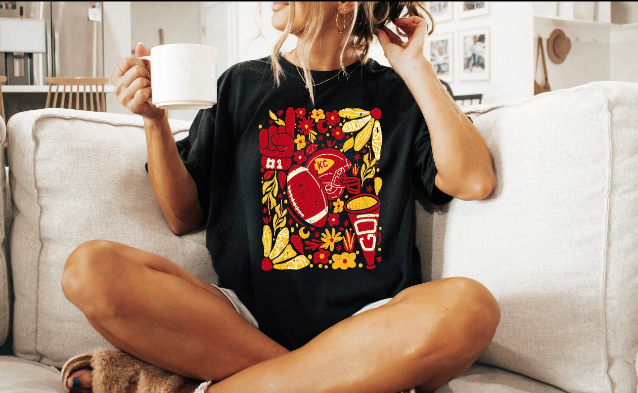 **FIRST 50 DEAL** KC Daisy Collage Black Tee