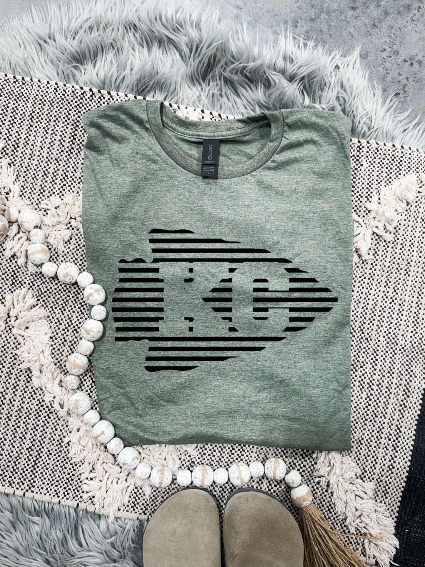 **HALTIME DEAL** Black Lined Arrowhead Heather Military Green Tee