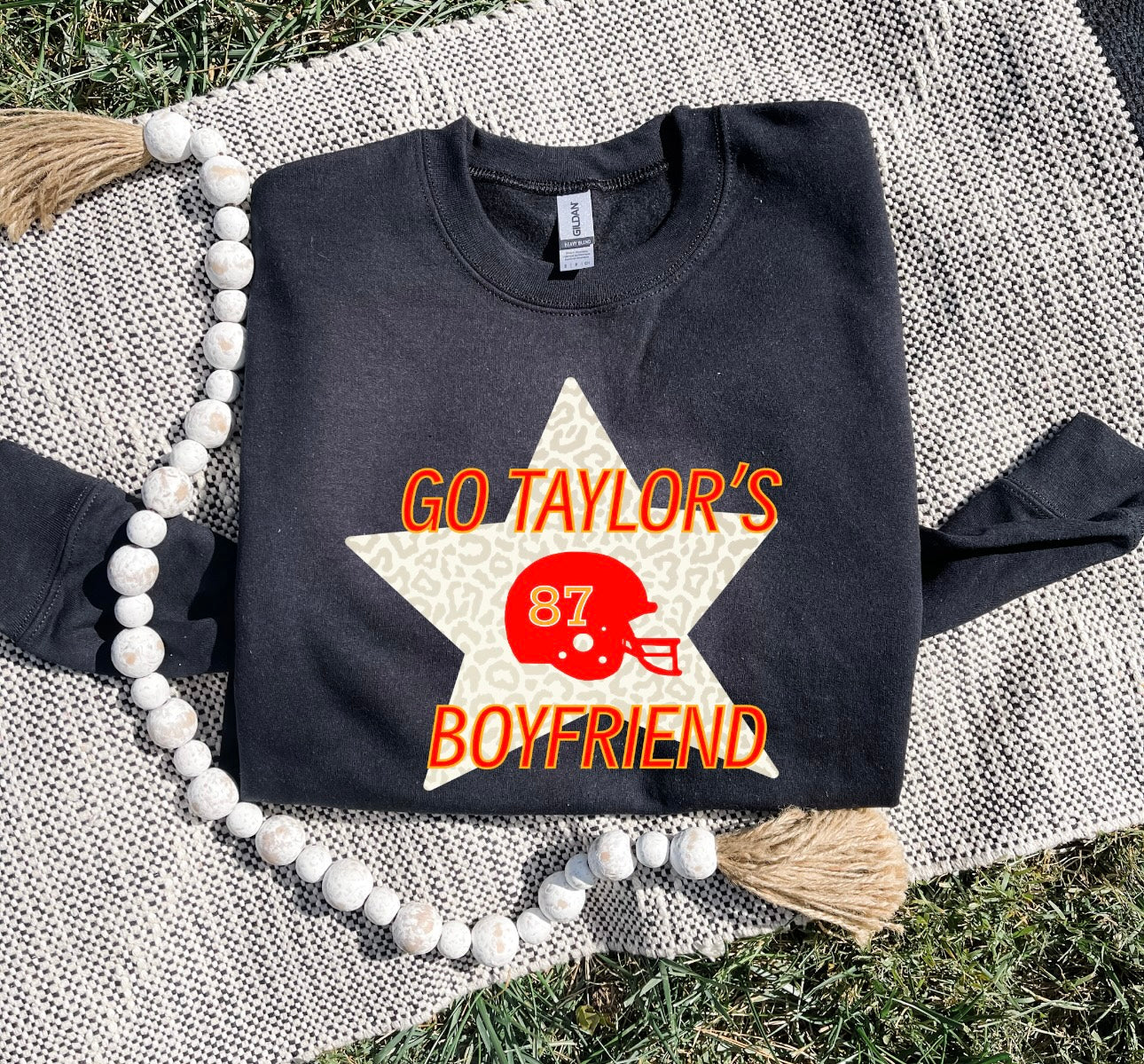 Go Taylor's Boyfriend Leopard Star Black Sweatshirt