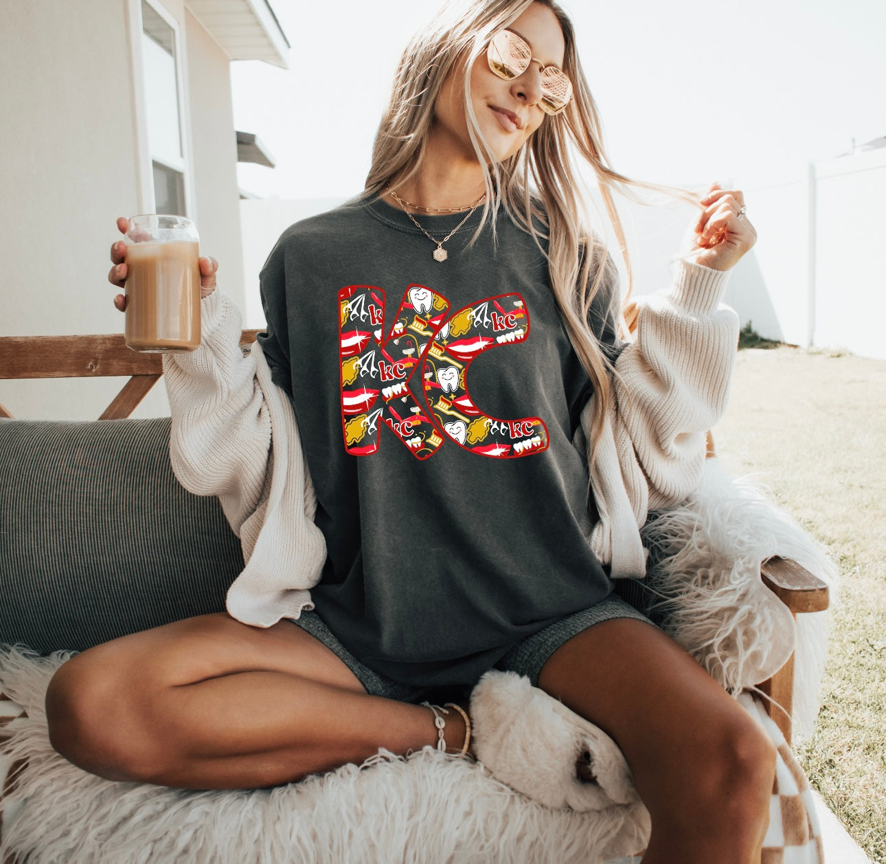 KC Block Dental Design Pepper Tee