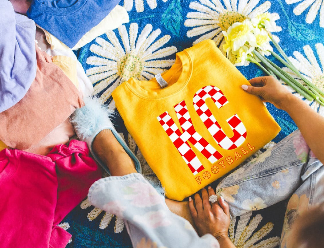 **HALFTIME DEAL** Red & White KC Checkered Gold Football Gold Sweatshirt