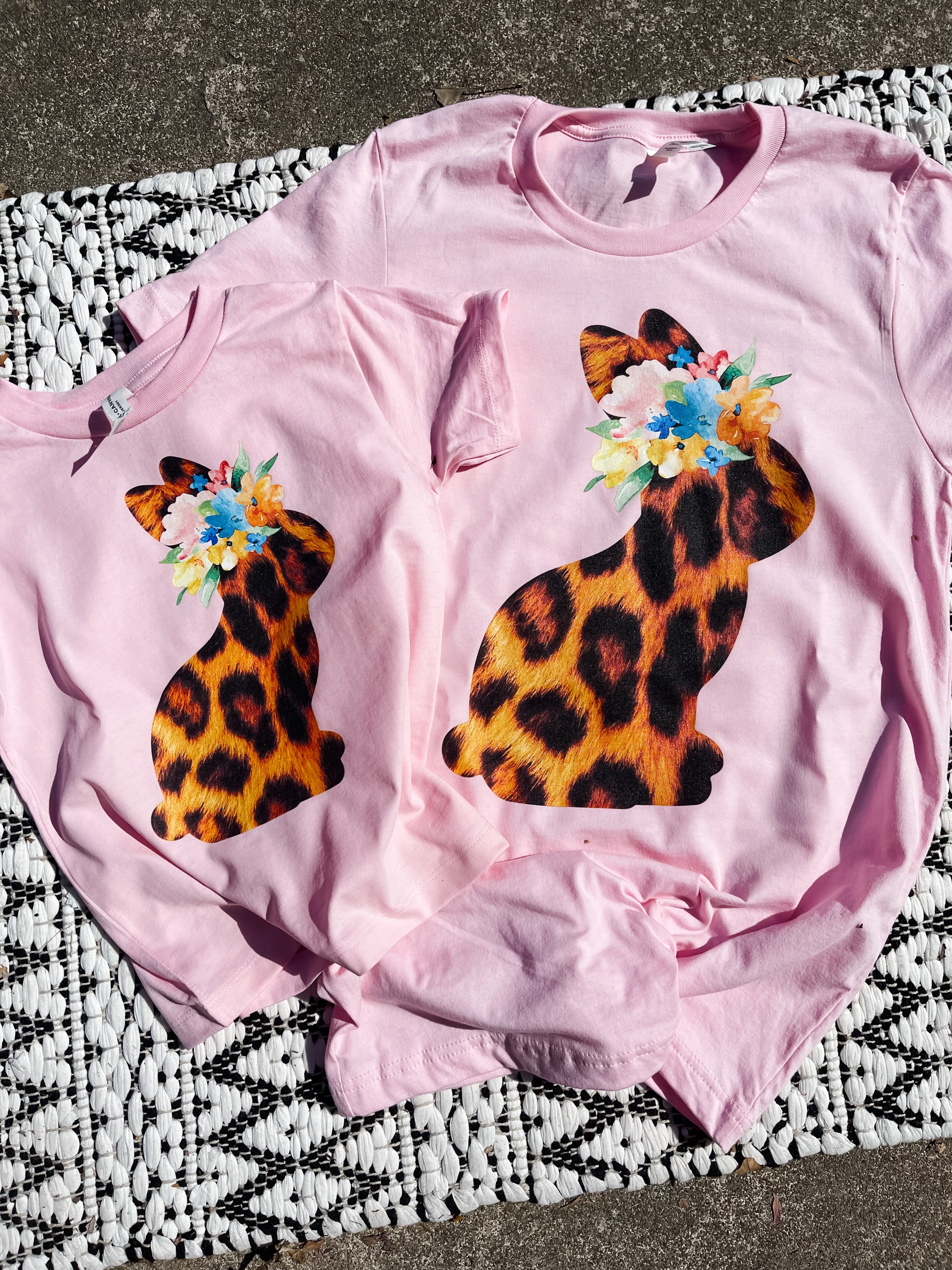 **MOMMY & ME** Leopard Easter Bunny Pink Tee