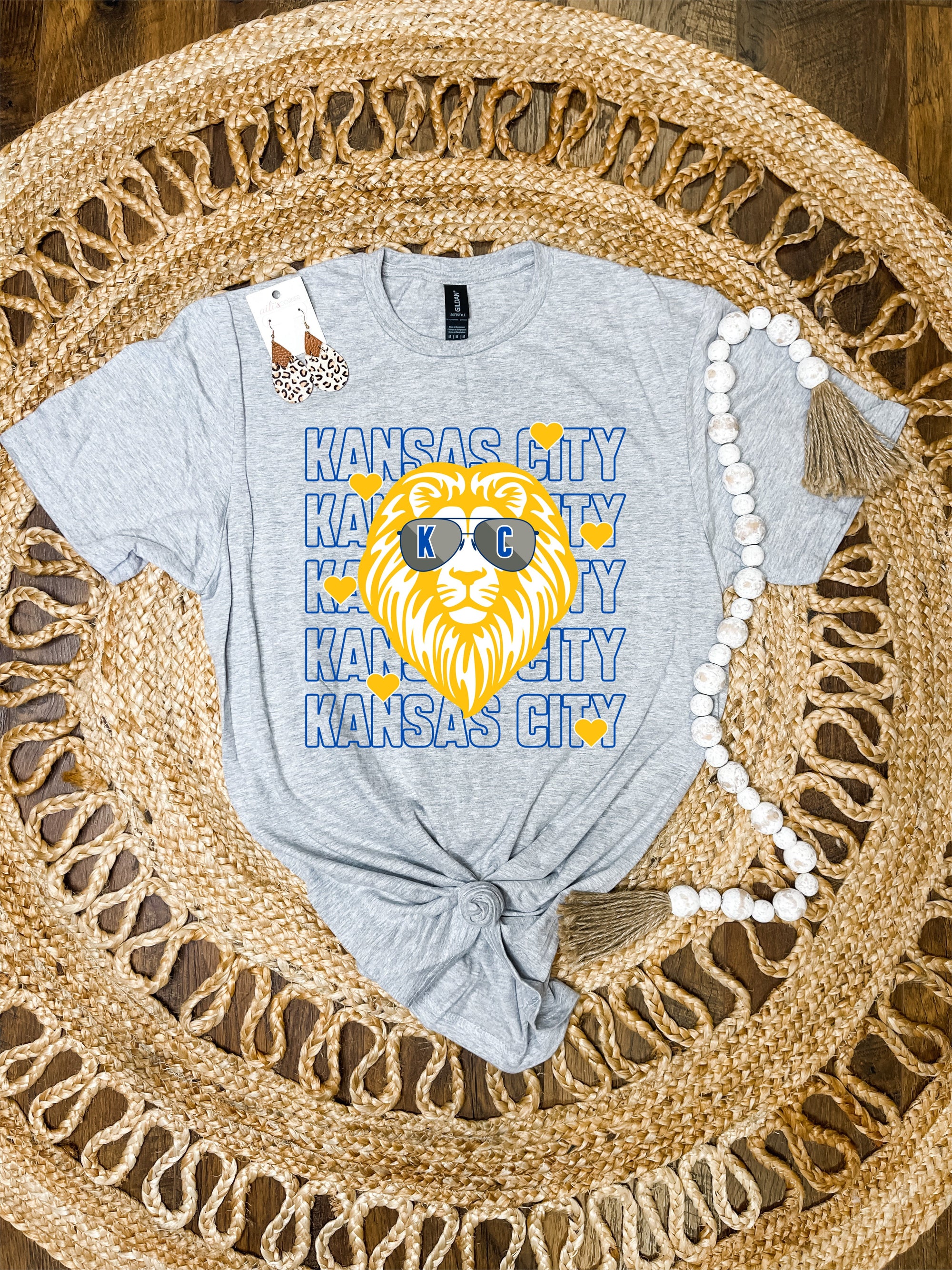 KC Lion Glasses Sprots Grey Tee