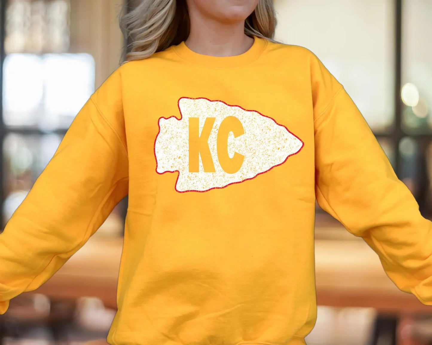 **DEAL OF THE DAY* Gold Distressed Transparent KC Arrowhead Gold Sweatshirt