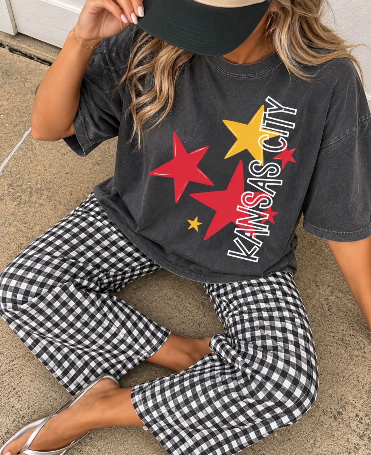 **HALFTIME DEAL** Vertical Kansas City Red & Gold Stars Pepper Tee