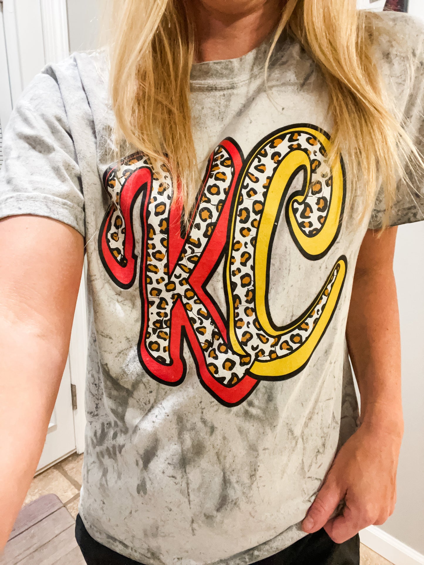 KC Leopard Shadow Smoke Color Blast Tee