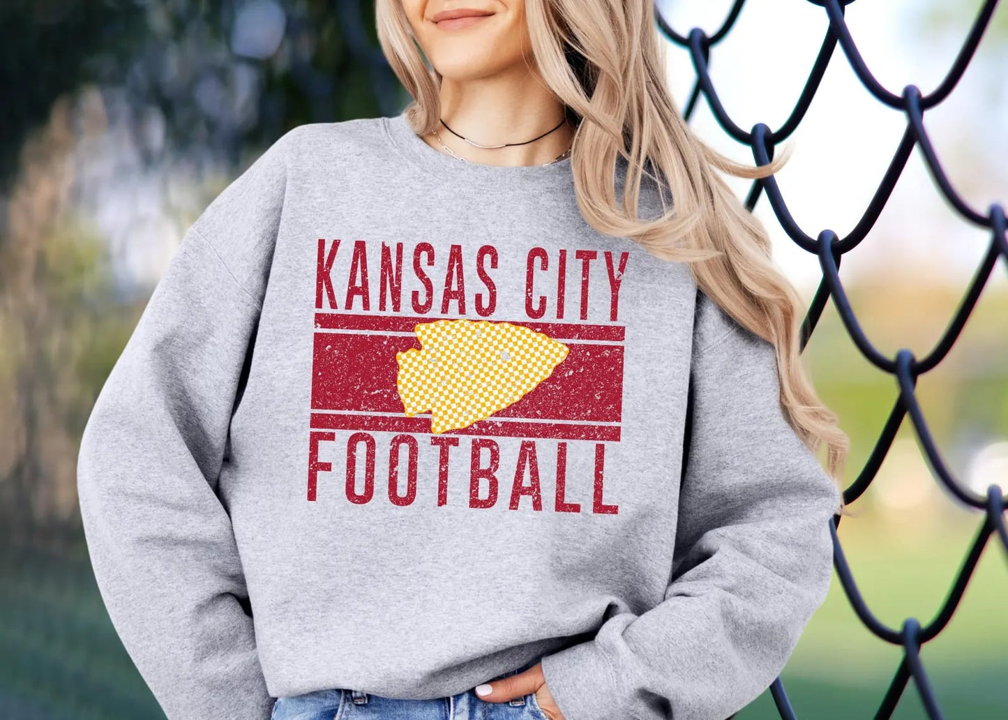**HALFTIME DEAL** Red Distressed Kansas City Football Checkered Middle Arrowhead Sports Grey Sweathirt