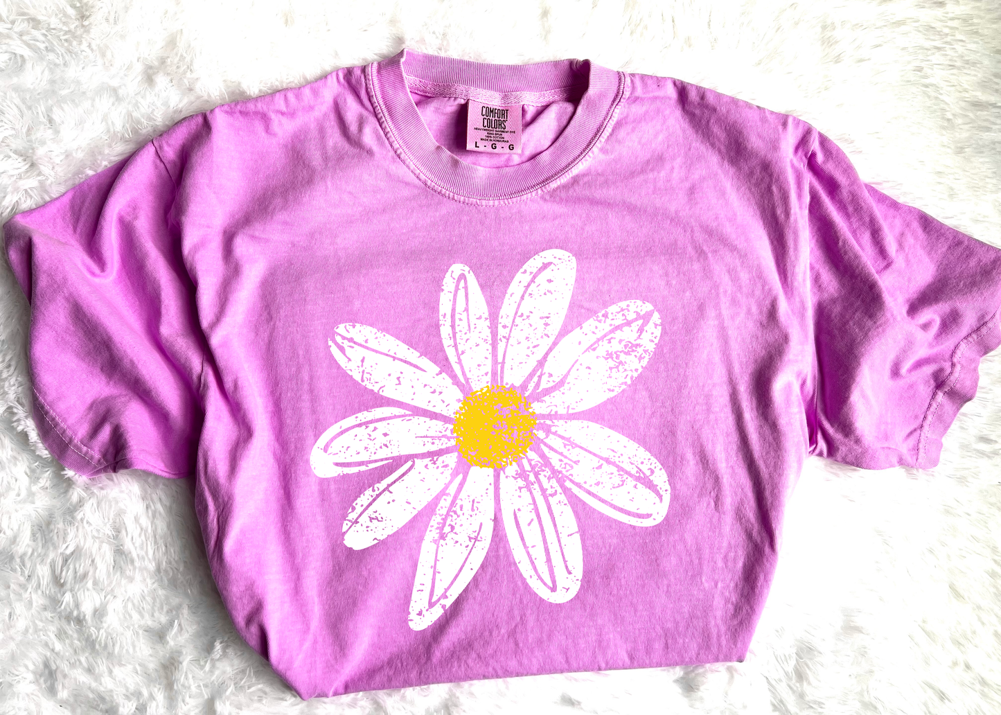 **DEAL PRICE** Distressed Summer Daisy Neon Tee Option