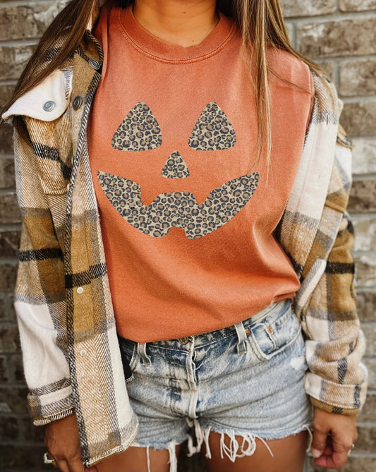 Leopard Jack-o’-lantern Yam Tee