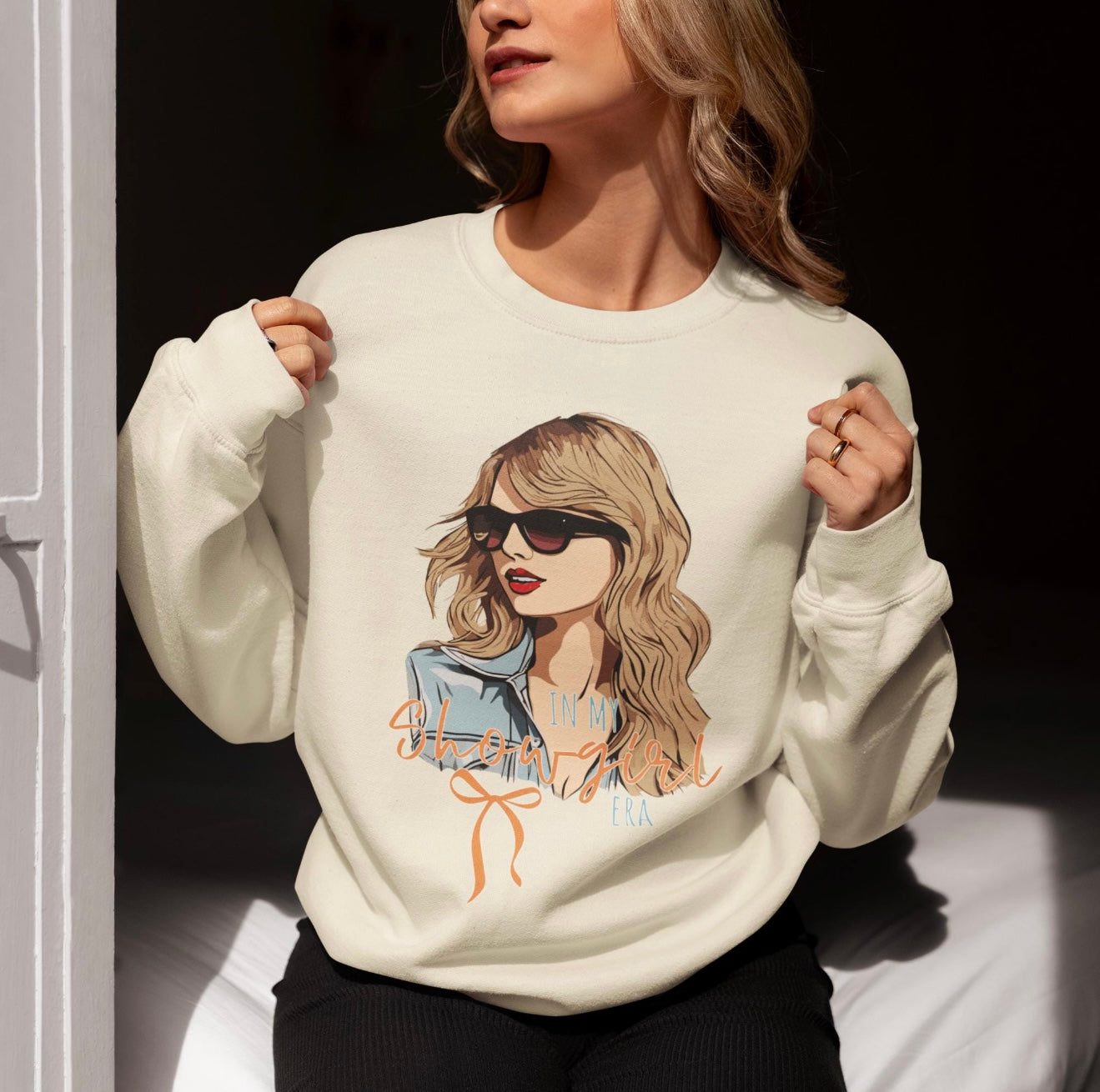 **DEAL OF THE DAY** Outline In My Showgirl Era Sand Sweatshirt