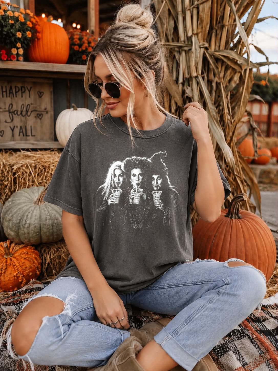 Witches Outline Pepper Tee