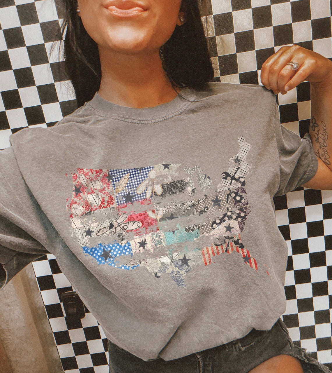 4th Of July USA Outline Grey Tee