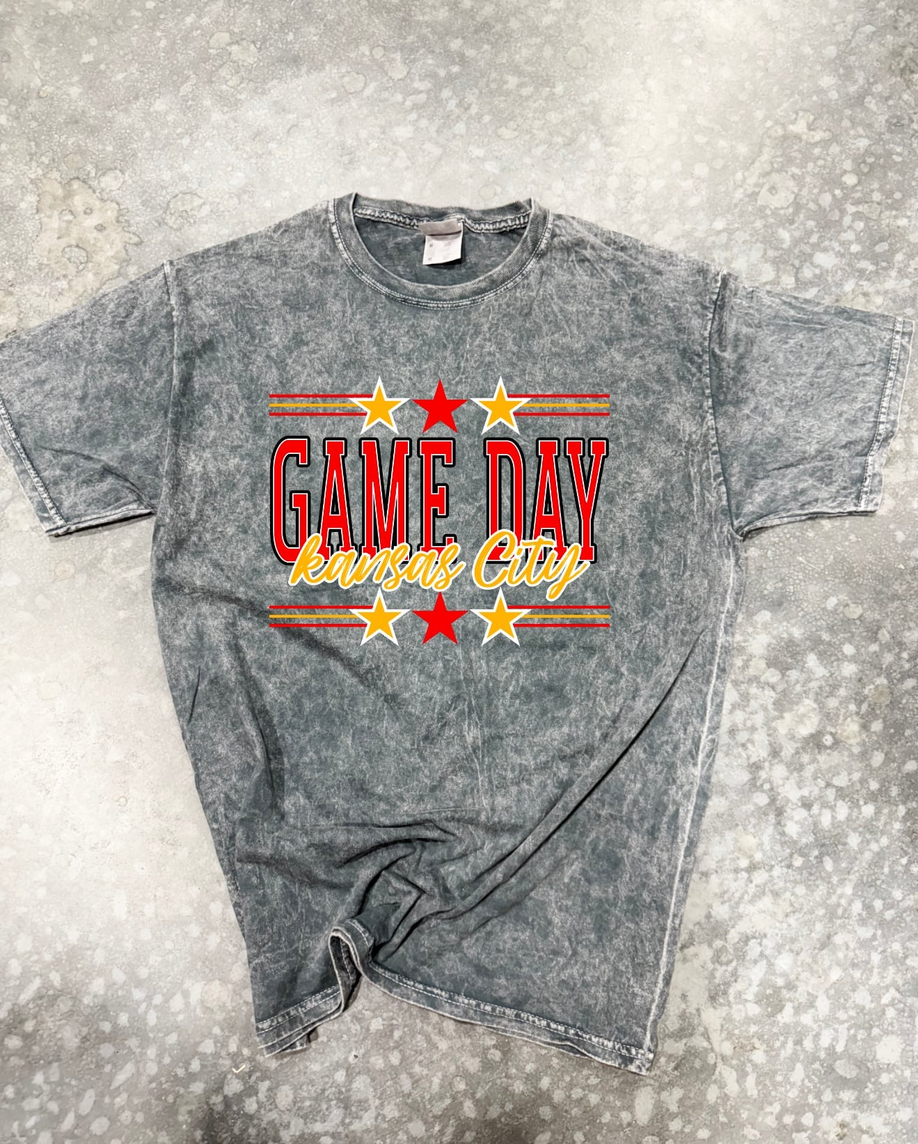 **HALFTIME DEAL** Red & Gold Stars Game Day Kansas City Grey Mineral Wash Tee