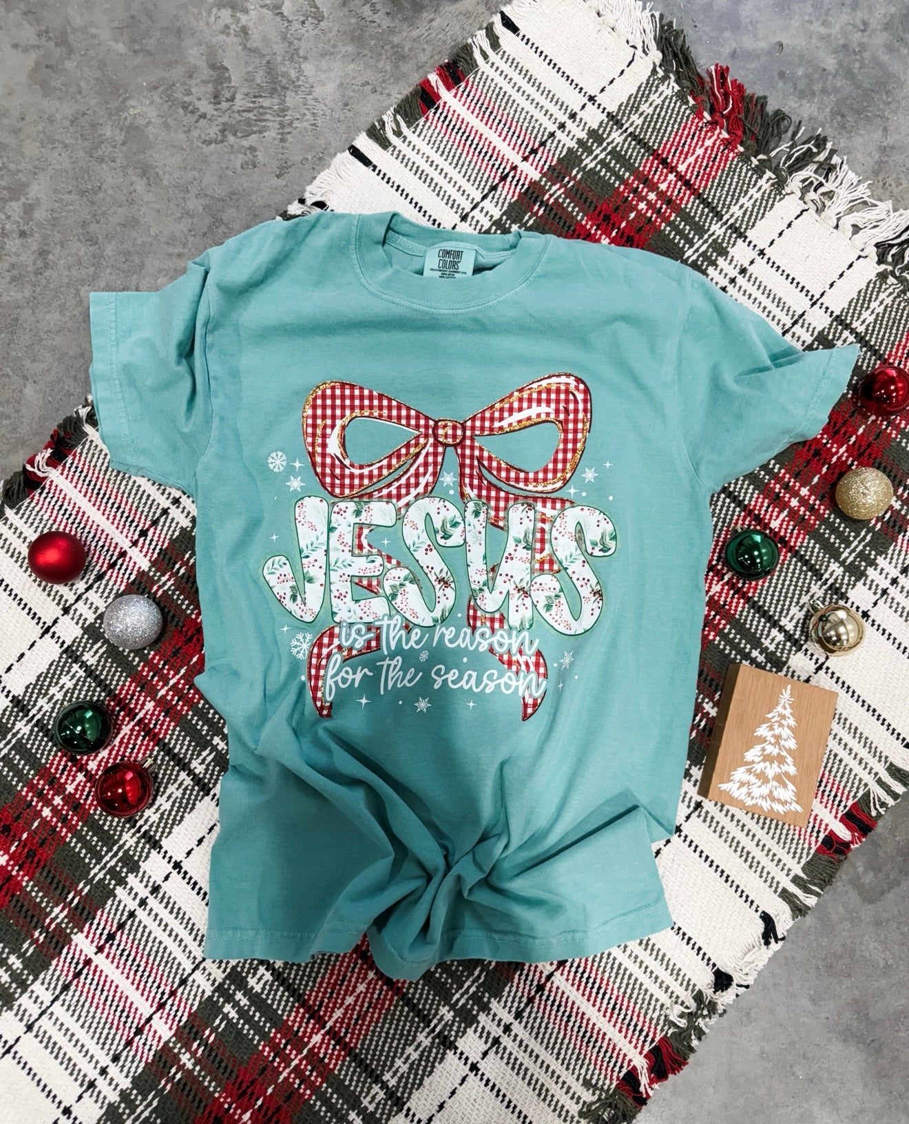 **CHRISTMAS IN JULY** Checkered Ribbon Jesus Is The Reason For The Season Seafoam Short Sleeve T-Shirt