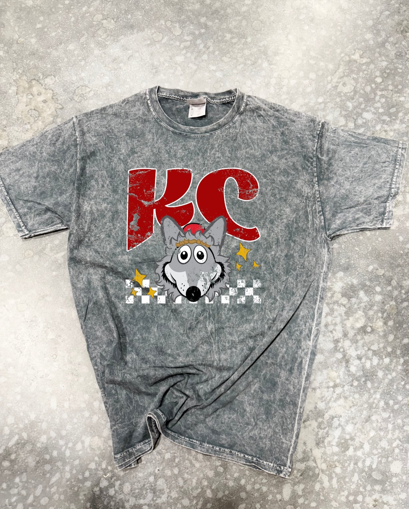 **HALFTIME DEAL** Wolf Checkered Grey Mineral Wash Tee