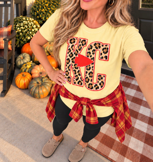 **HALFTIME DEAL** Tan Brown Leopard Red Arrowhead Butter Tee