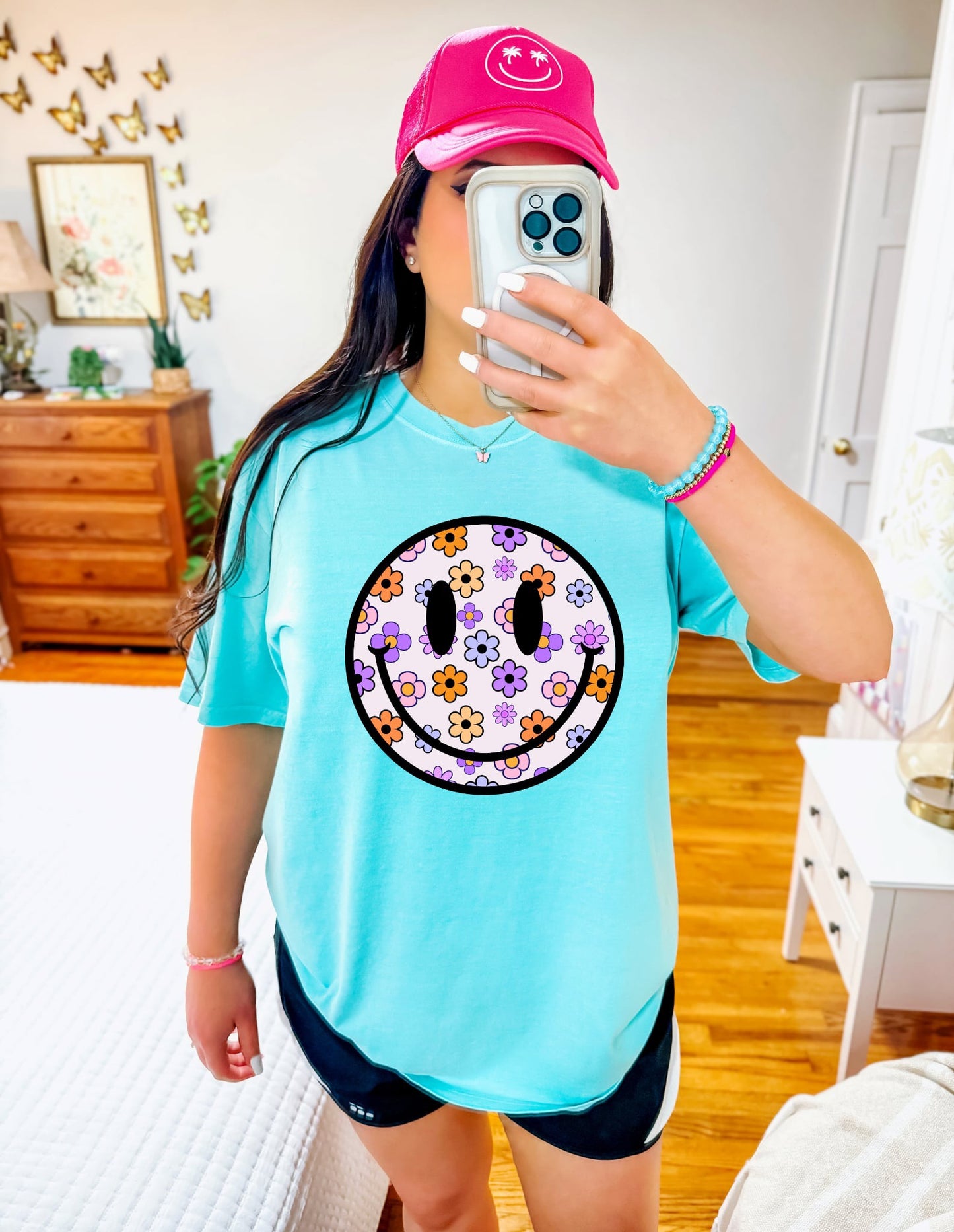 **DEAL PRICE**  Purple & Summer Daisies Smiley Chalky Mint Tee