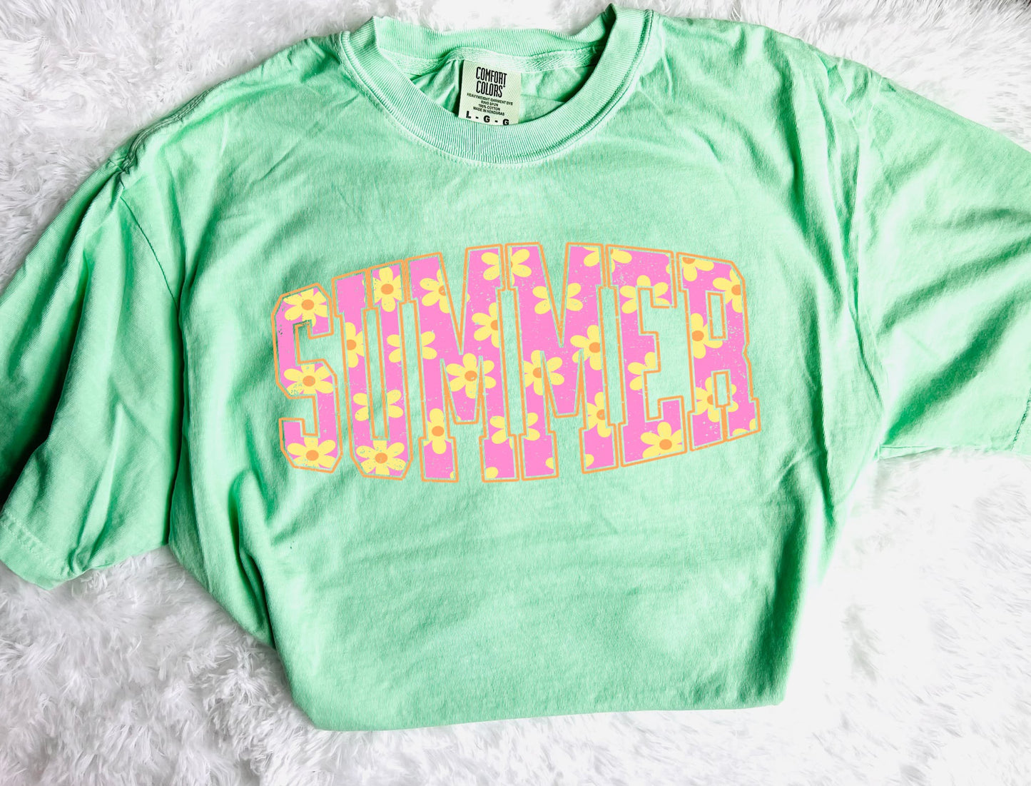 **DEAL PRICE** Pink & Yellow Summer Daisy Island Reef Tee