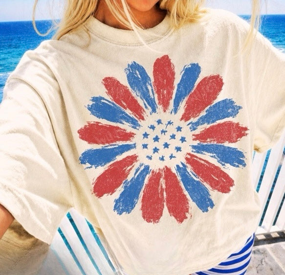 **DEAL OF THE DAY** Red & Blue Sunflower Ivory Tee