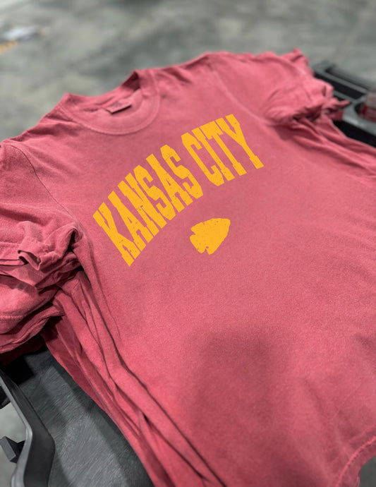 **HALFTIME DEAL** Gold Kansas City Arrowhead Crimson Tee