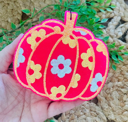 Daisy Pumpkin Freshie