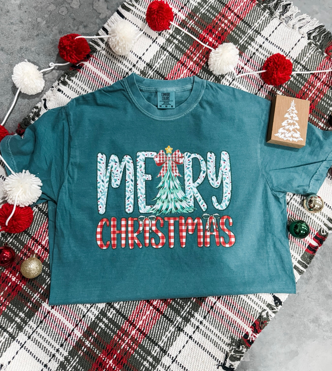 **CHRISTMAS IN JULY** Merry Christmas Tree Christmas Light Green Short Sleeve T-Shirt