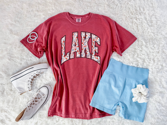 Ditsy Floral Lake Crimson Tee