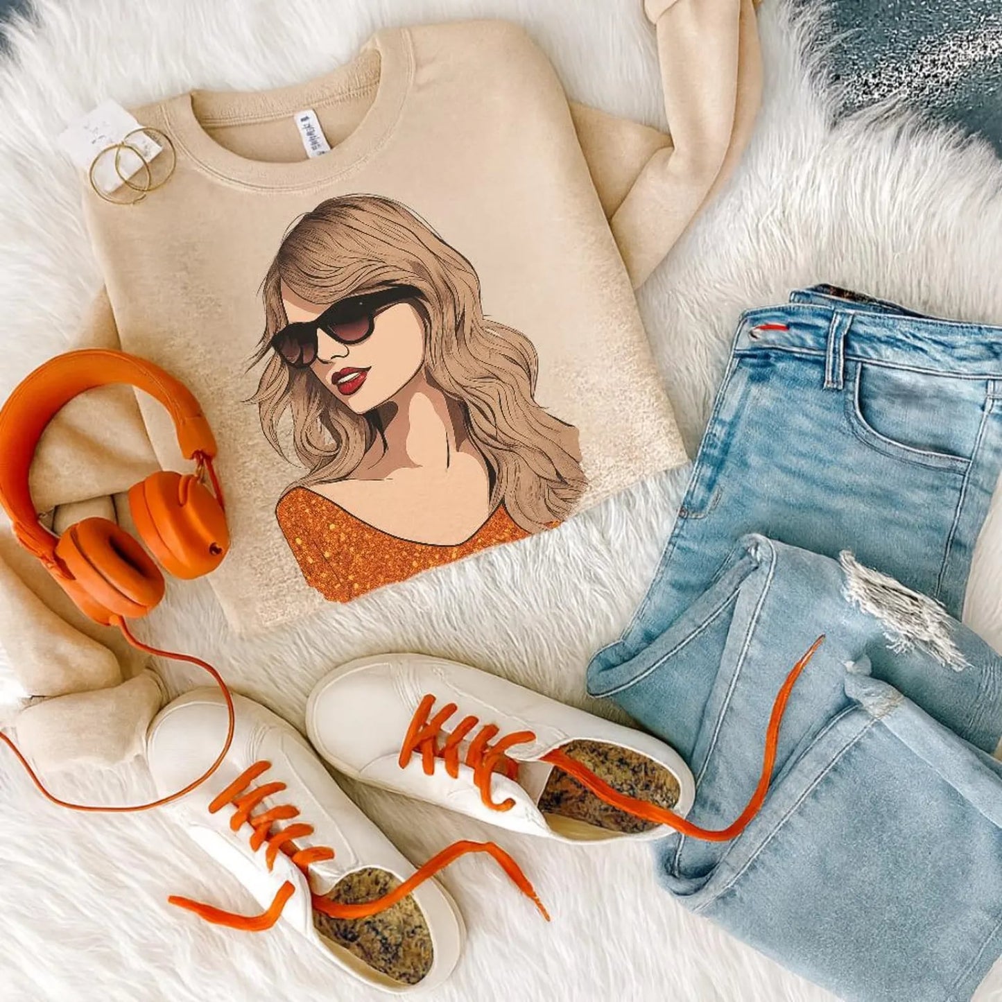 Outline Sunglasses Sand Sweatshirt