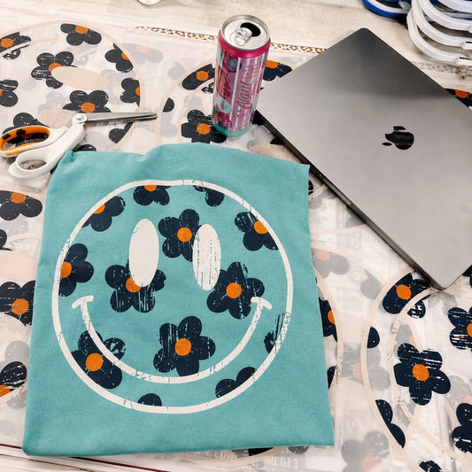 Cream Daisy Fall Smiley Seafoam Tee