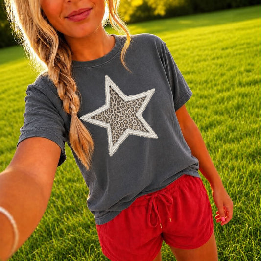**DEAL OF THE DAY** Patchwork White Leopard Star Pepper Tee