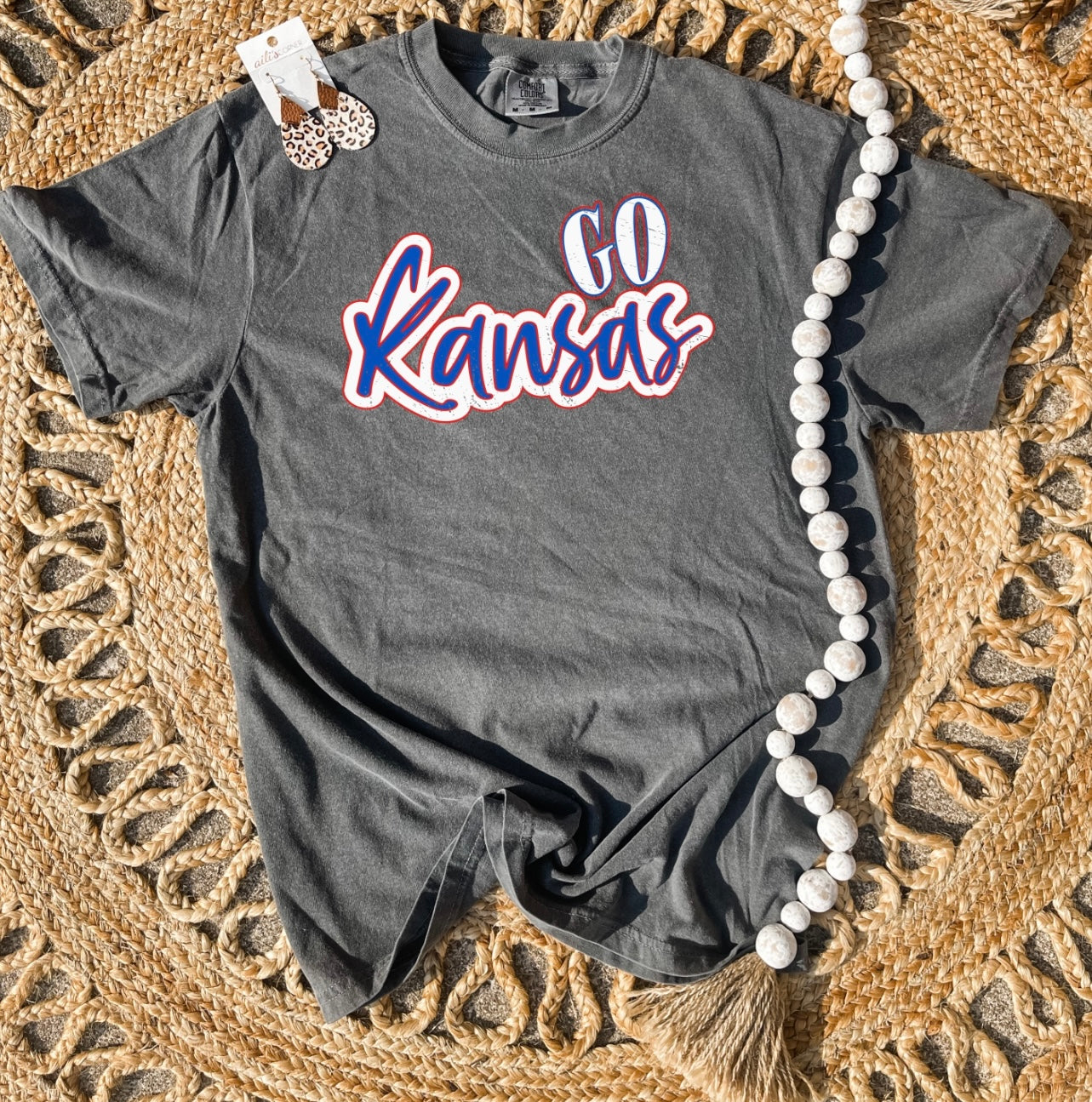 Go Kansas Pepper Tee – Olive Street Boutique
