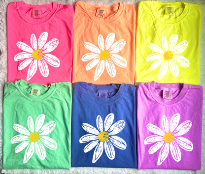 **DEAL PRICE** Distressed Summer Daisy Neon Tee Option