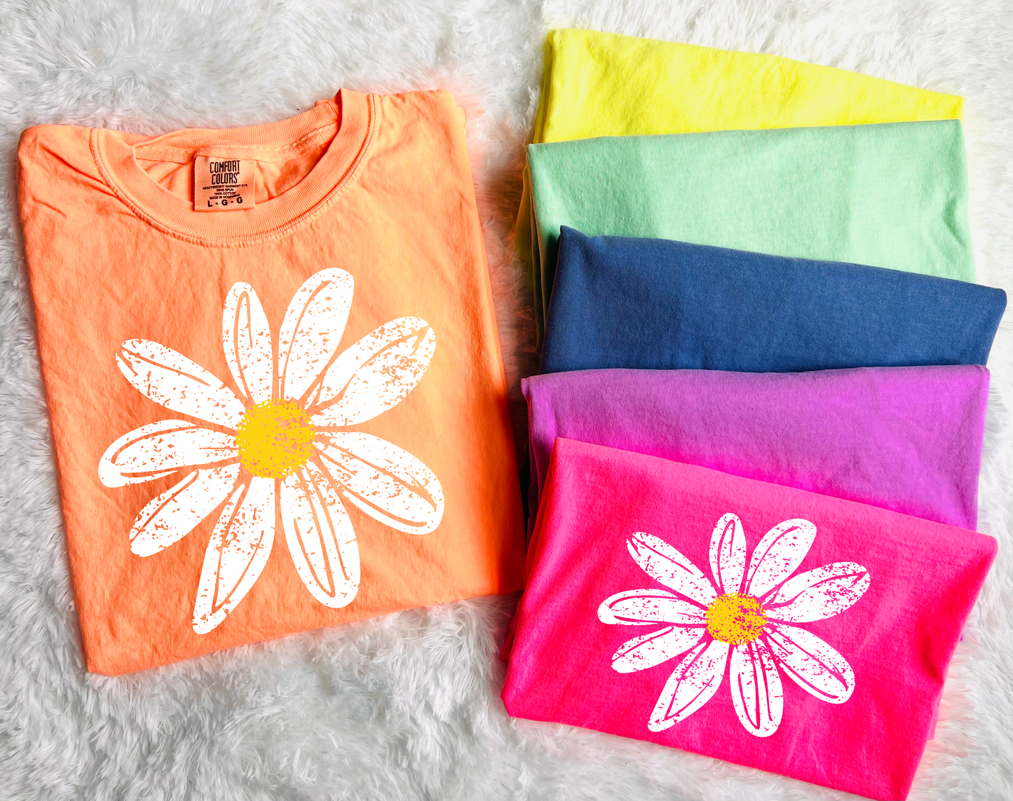 **DEAL PRICE** Distressed Summer Daisy Neon Tee Option