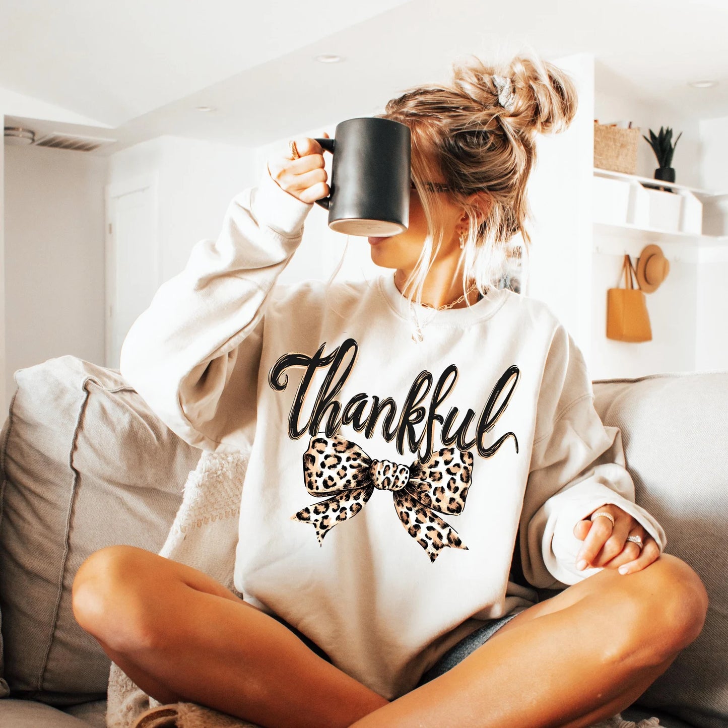 **DEAL PRICE** Thankful Script Leopard Bow Sand Sweatshirt