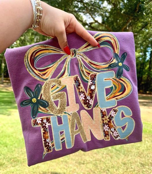 Give Thanks Bow Berry Tee