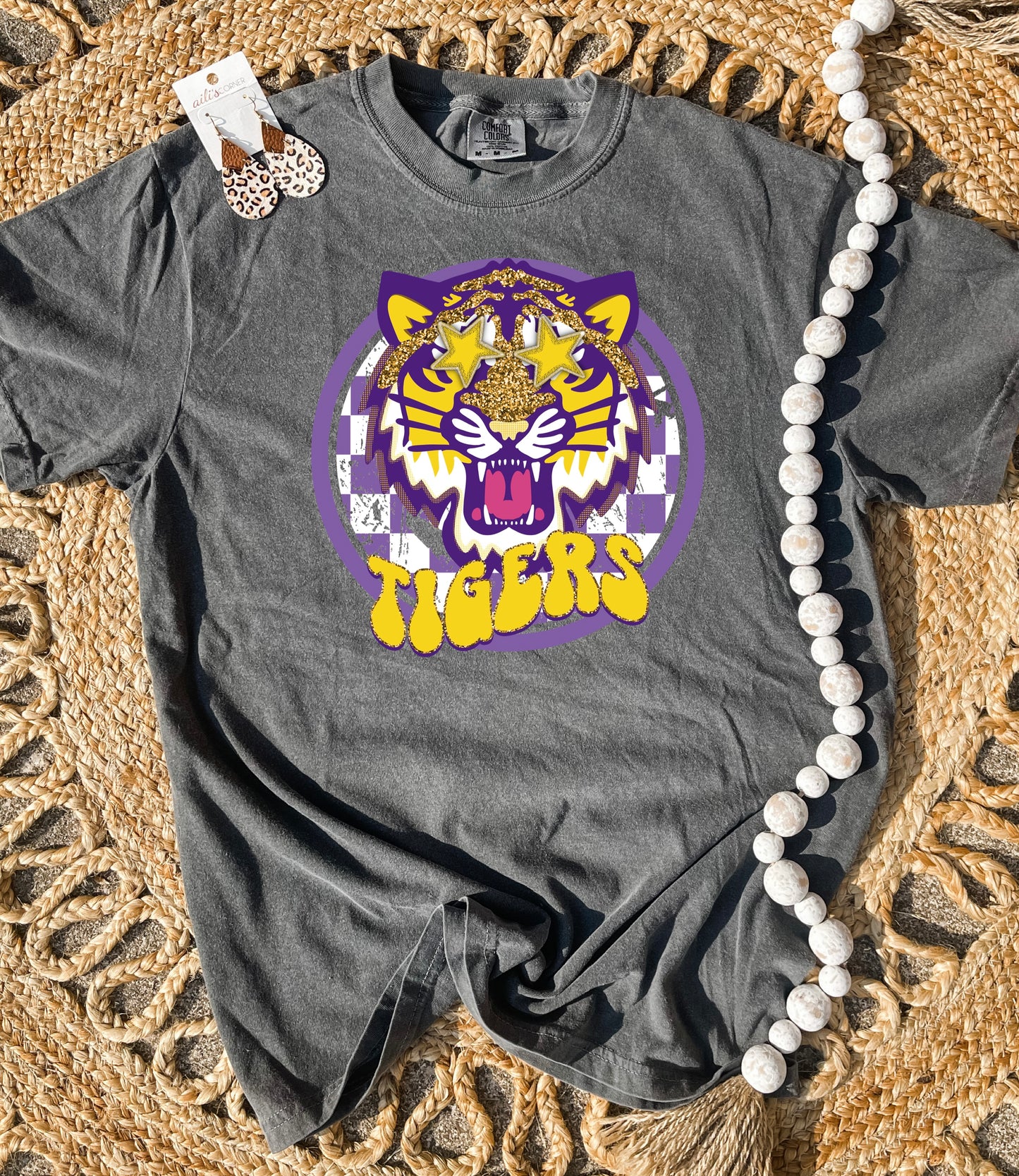 Tigers Circle Design Pepper Tee