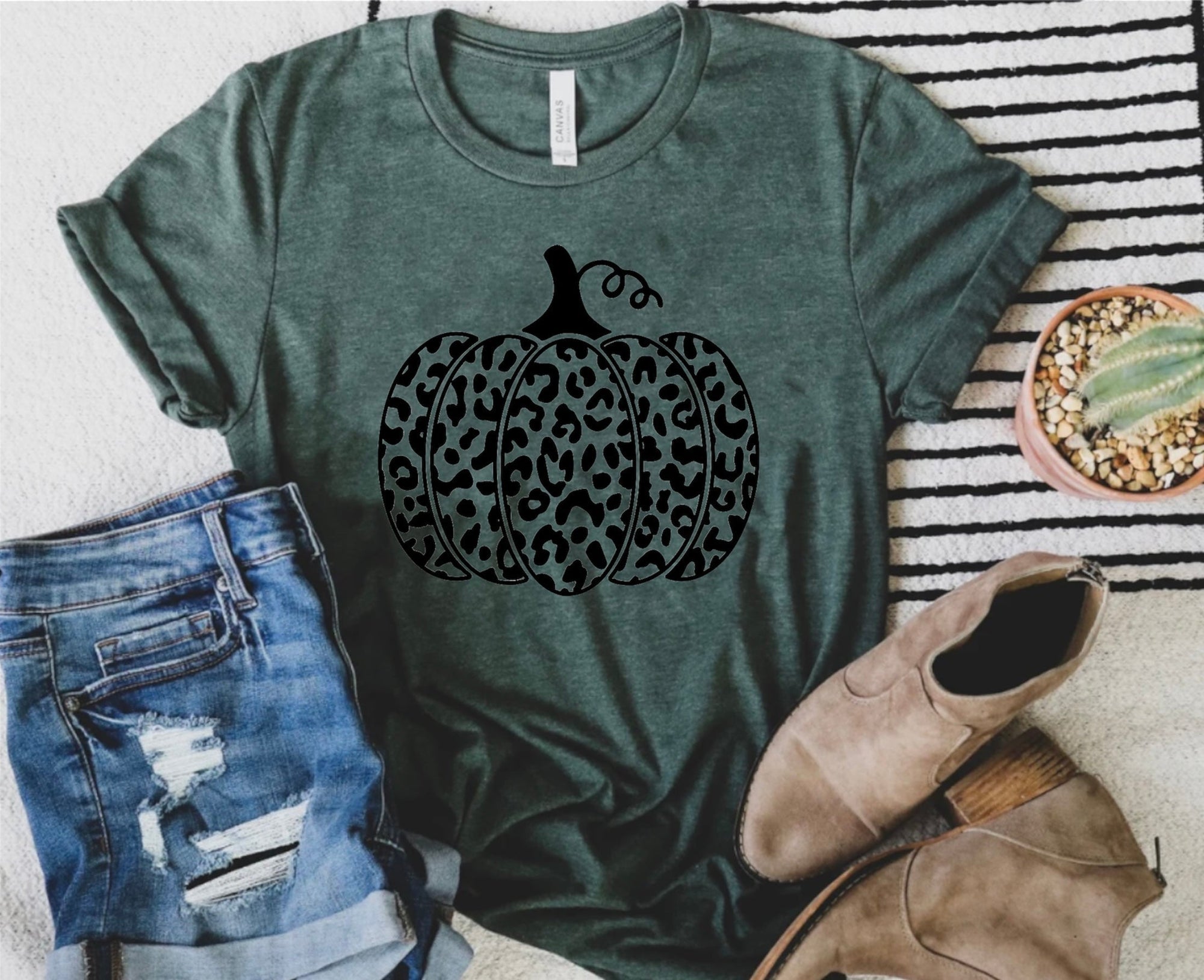 Black Leopard Pumpkin Green Tee