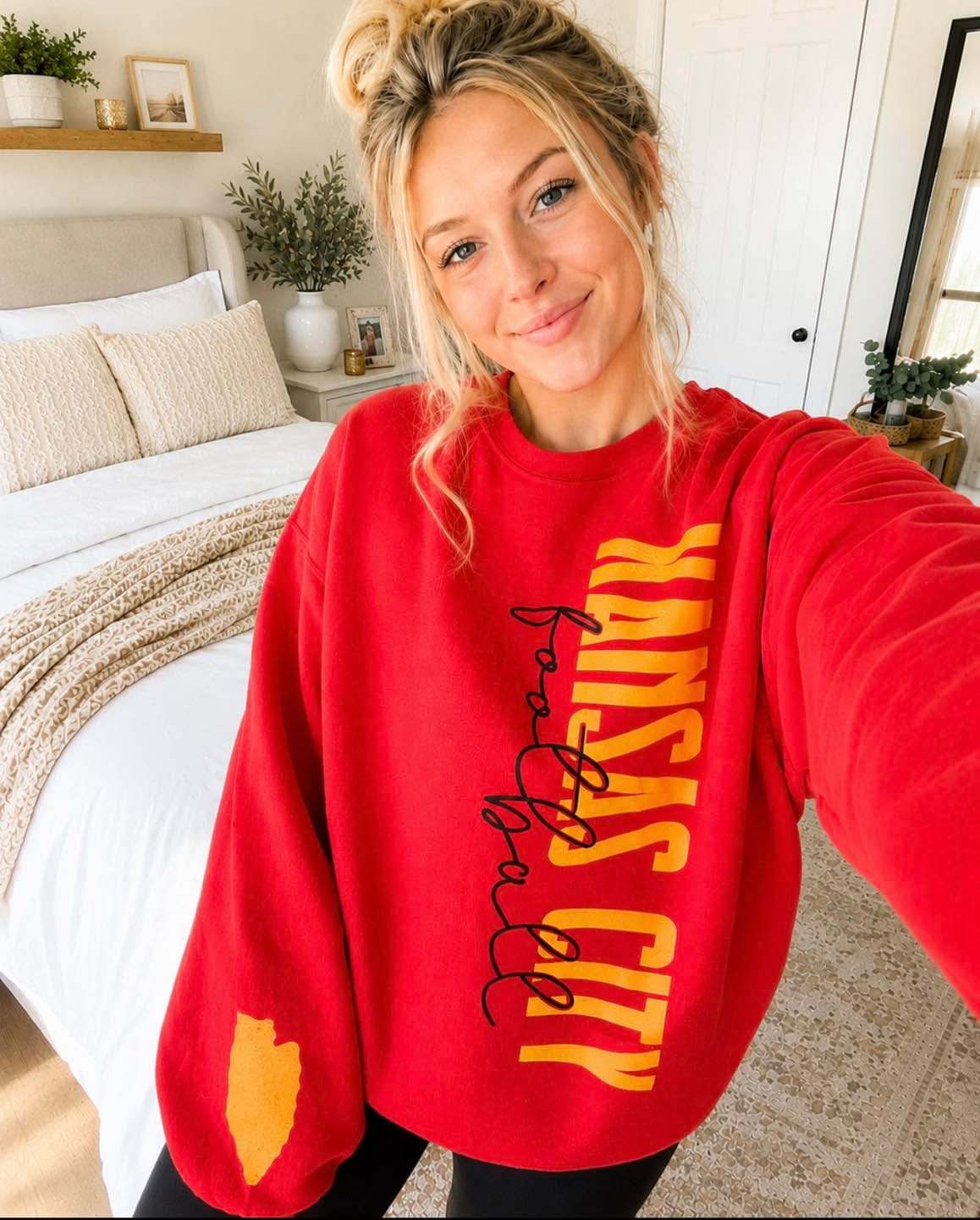 Gold Vertical Kansas City Football Arrowhead Sleeve Red Sweatshirt
